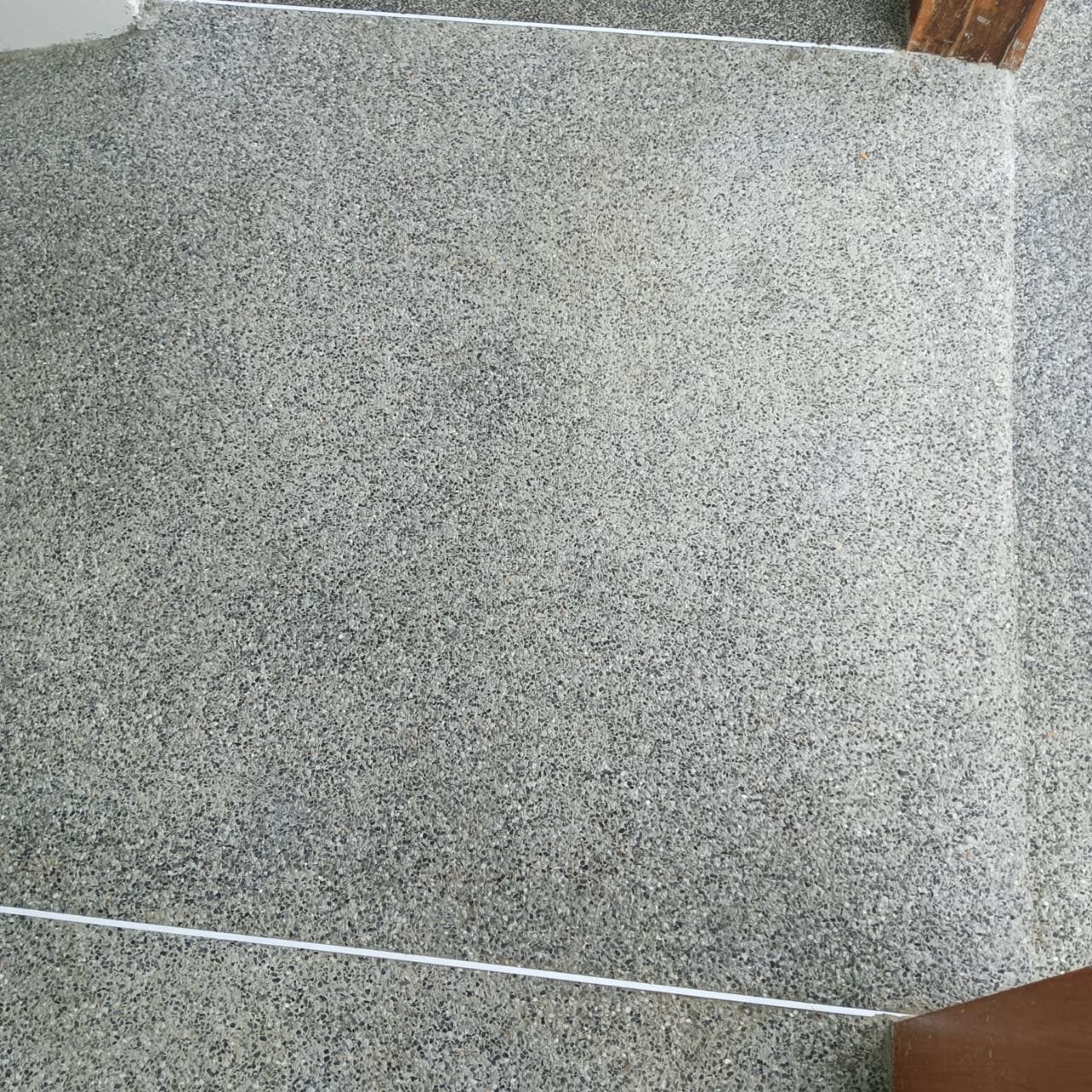 p32 - https://ช่างยุทธทรายล้าง.com | ช่างสมประสงค์ ผู้เชี่ยวชาญงานหินขัดทรายล้างมากว่า 30 ปี รับเหมาทำทรายล้างทั่วไทย พร้อมบริการคุณภาพสูงในราคายุติธรรมที่สามารถตกลงกันได้